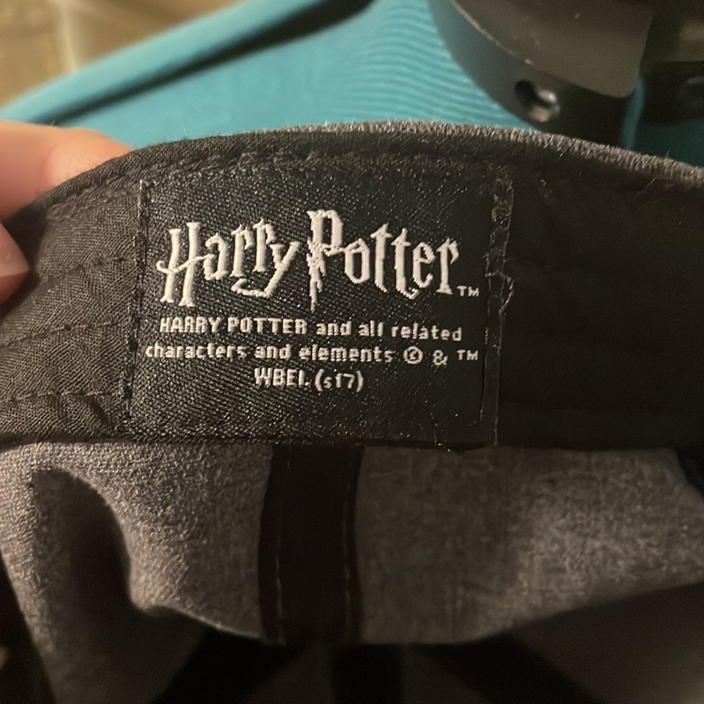 Harry Potter Hogwarts baseball hat - Picture 4 of 5